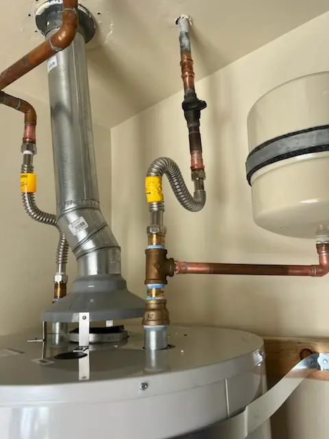 Water heater installation and plumbing repair in Patio Homes East